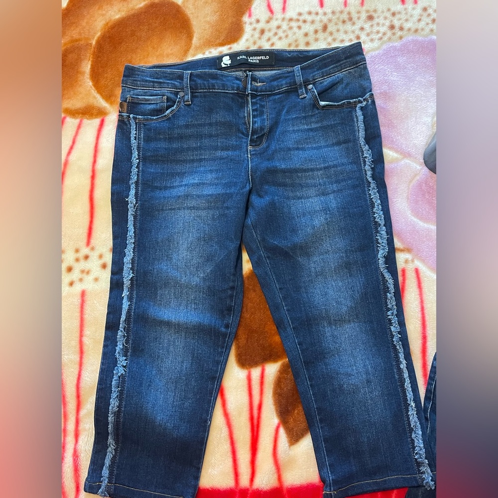 ⭐️Karl Lagerfeld Crop Jeans⭐️ NEW WITHOUT TAGS